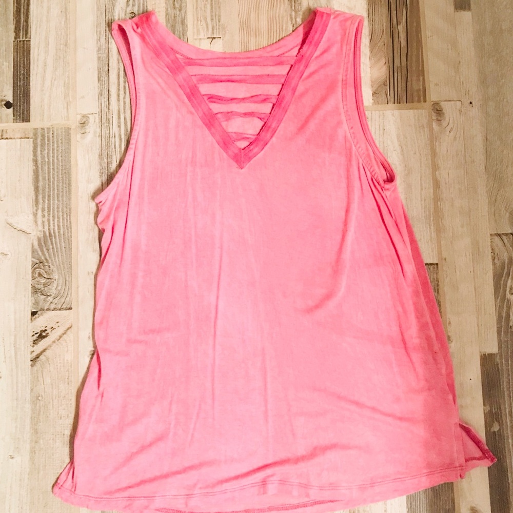 💫 Bundle of 3 HIPPIE ROSE Tank Tops